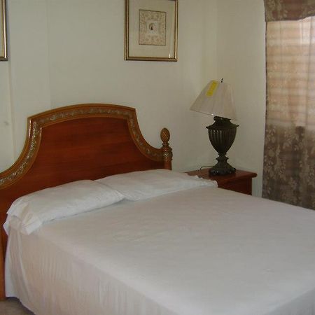 לה קאי Caribbean Hotel Cayes מראה חיצוני תמונה